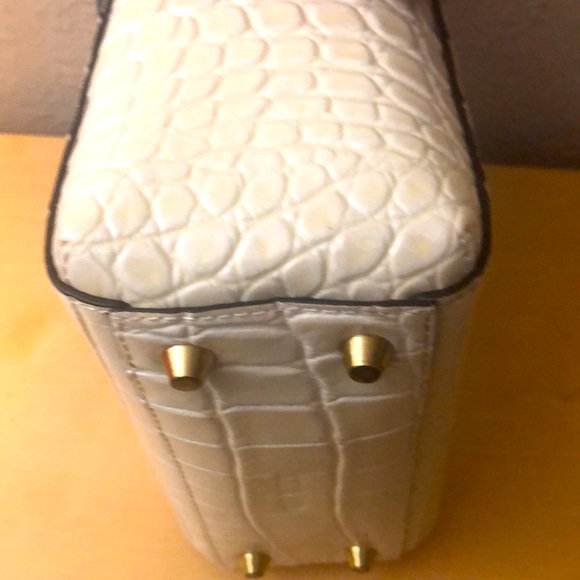 STAUD Leather Crossbody Bag with Adjustable Strap + Insert bag - Picture 10 of 11